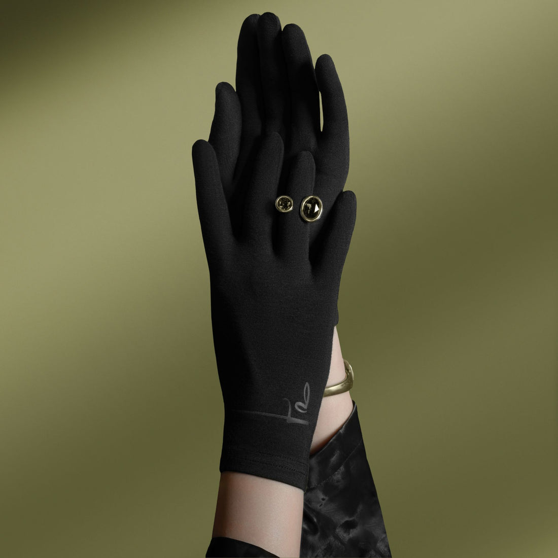 BAMBOO CALM: The Organic Bamboo Glove